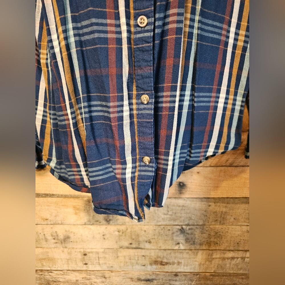 SALE-SO women's dark plaid design button down shirt size Large - Picture 6 of 11